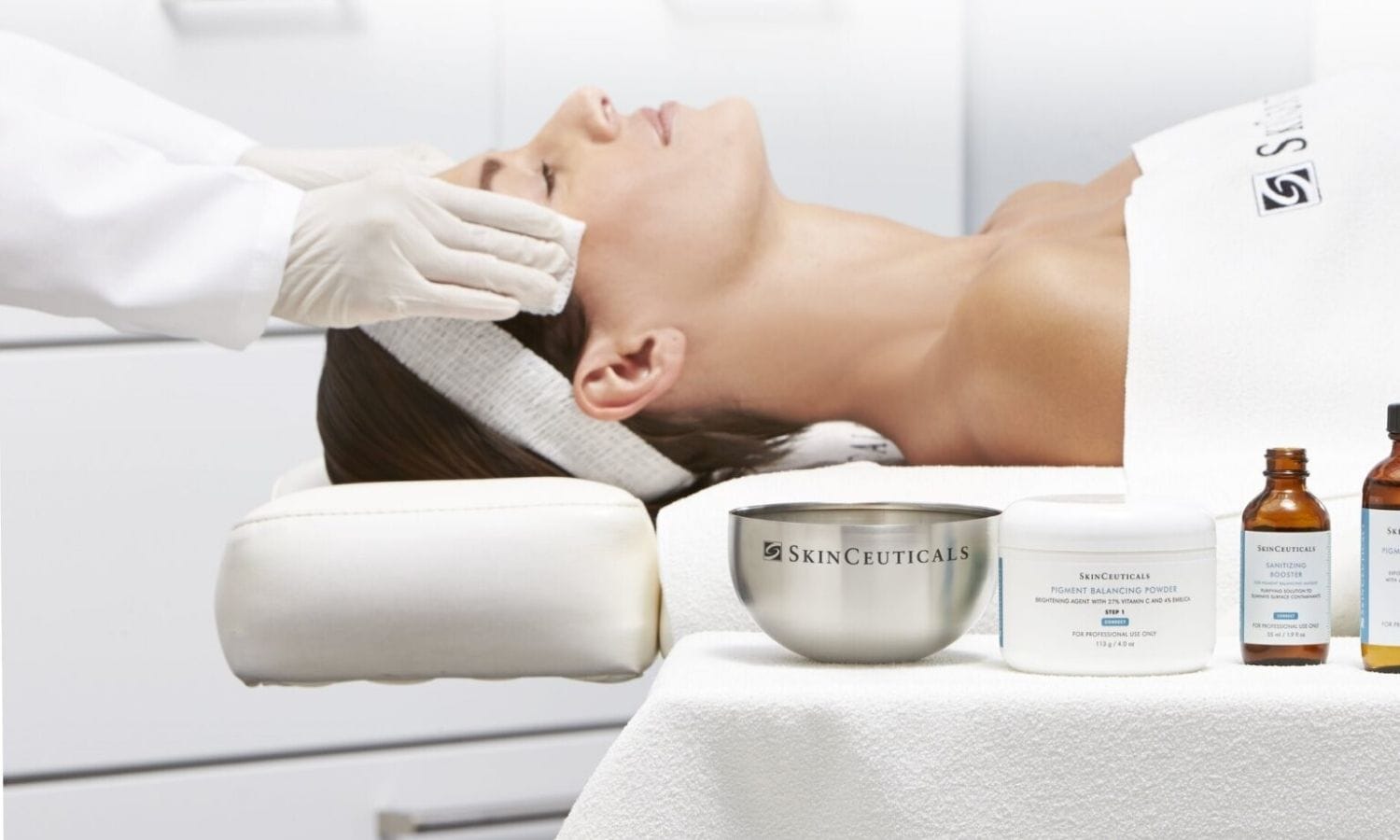 Dunakanyar Esztétikai és Bőrgyógyászati Centrum - Esztétikai kezelések, kozmetika- SkinCeuticals